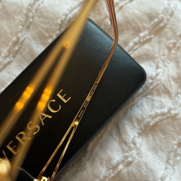 Versace | Y2K Medusa Sunglasses with Gold Frame and Pink Lenses